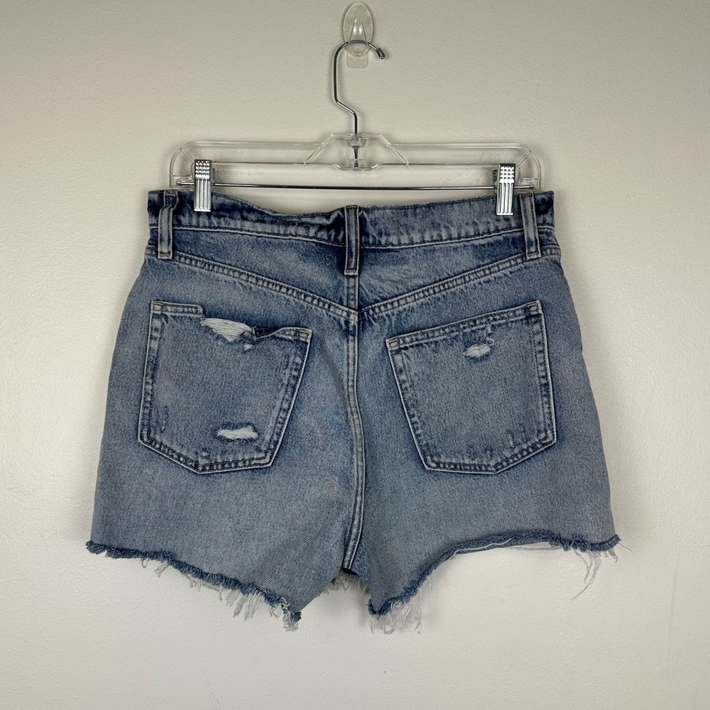 GAP Mom Fit Denim Shorts Medium Wash Destroy Women’s Sz 10 - Picture 6 of 7